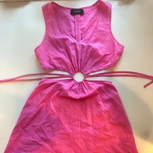 Pink dress with hoop cutout